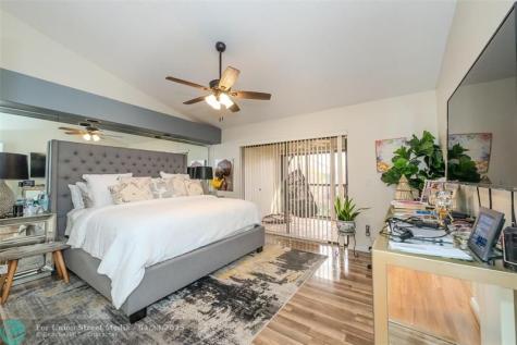 3022 Lucerne Park Drive Greenacres FL 33467