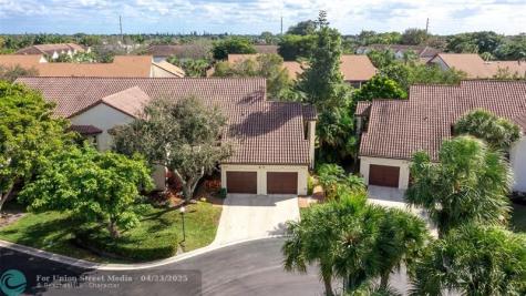 3022 Lucerne Park Drive Greenacres FL 33467