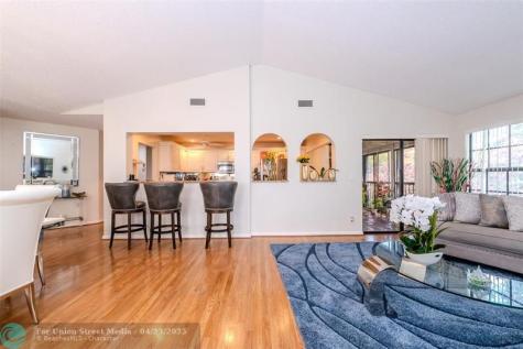 3022 Lucerne Park Drive Greenacres FL 33467