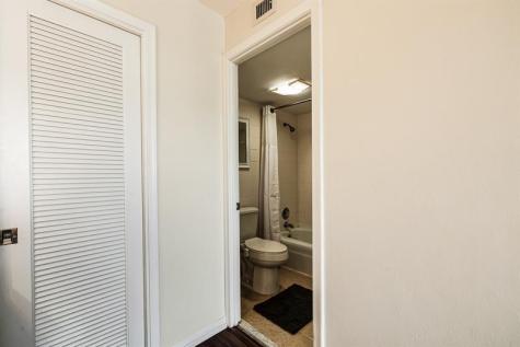 6 Royal Palm Way Boca Raton FL 33432