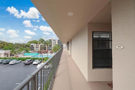 6 Royal Palm Way Boca Raton FL 33432