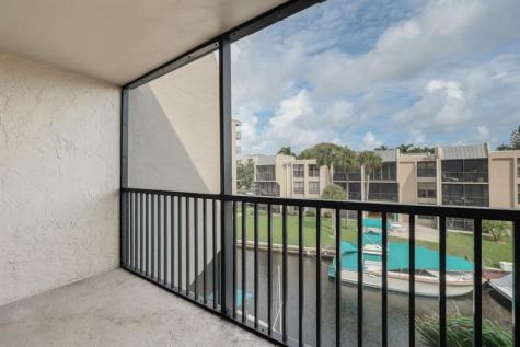 6 Royal Palm Way Boca Raton FL 33432