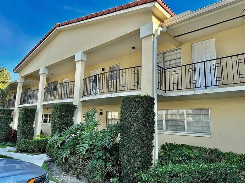 2202 NE 36th Street Lighthouse Point FL 33064