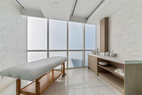18101 Collins Avenue Sunny Isles Beach FL 33160