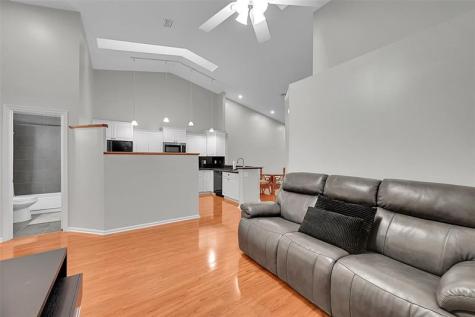 7428 S Pinewalk Drive S Margate FL 33063