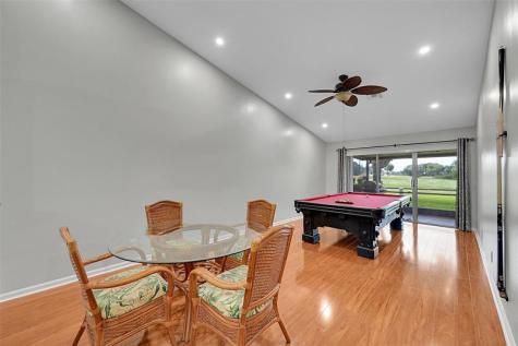 7428 S Pinewalk Drive S Margate FL 33063
