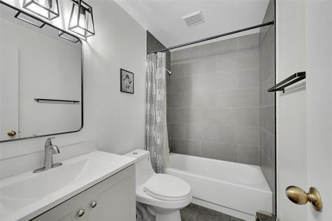 7428 S Pinewalk Drive S Margate FL 33063