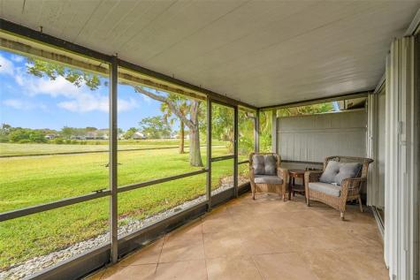 7428 S Pinewalk Drive S Margate FL 33063