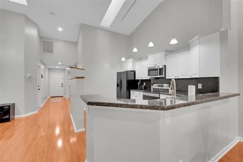 7428 S Pinewalk Drive S Margate FL 33063