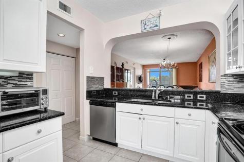 7635 Southampton Terrace Tamarac FL 33321
