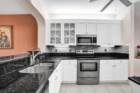 7635 Southampton Terrace Tamarac FL 33321