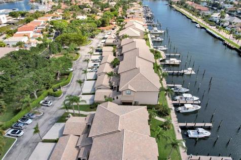 240 Captains Walk Delray Beach FL 33483