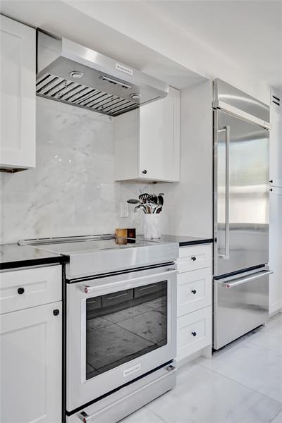 240 Captains Walk Delray Beach FL 33483