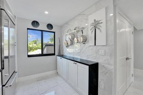 240 Captains Walk Delray Beach FL 33483