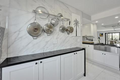 240 Captains Walk Delray Beach FL 33483