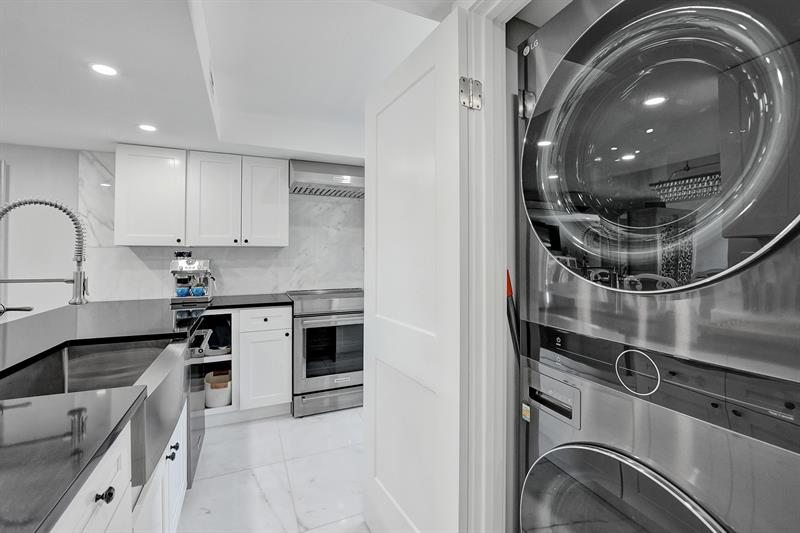 240 Captains Walk Delray Beach FL 33483