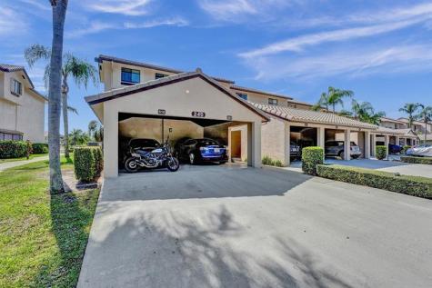 240 Captains Walk Delray Beach FL 33483