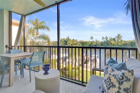 240 Captains Walk Delray Beach FL 33483