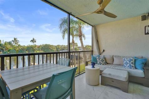 240 Captains Walk Delray Beach FL 33483