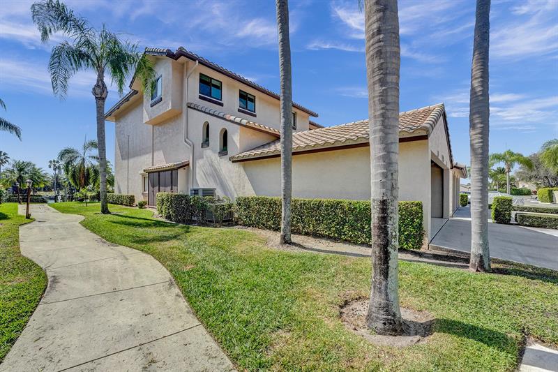 240 Captains Walk Delray Beach FL 33483