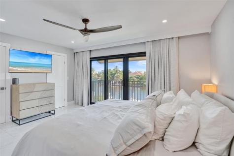 240 Captains Walk Delray Beach FL 33483