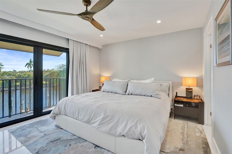 240 Captains Walk Delray Beach FL 33483