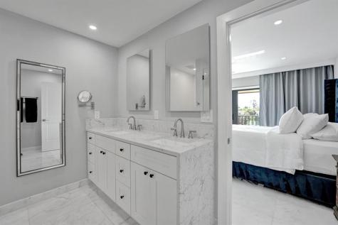 240 Captains Walk Delray Beach FL 33483