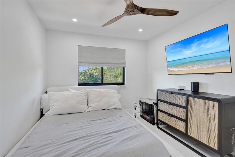 240 Captains Walk Delray Beach FL 33483