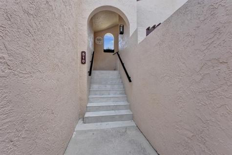 240 Captains Walk Delray Beach FL 33483