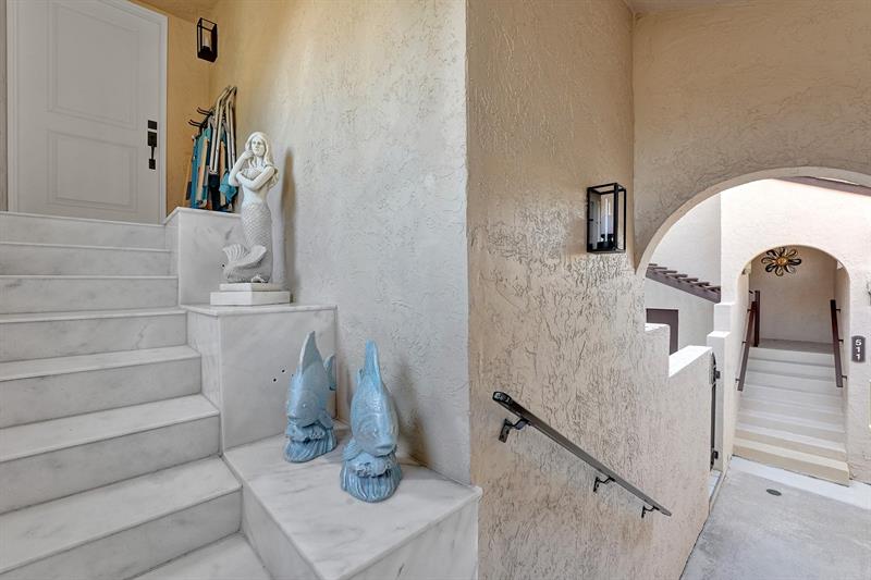 240 Captains Walk Delray Beach FL 33483