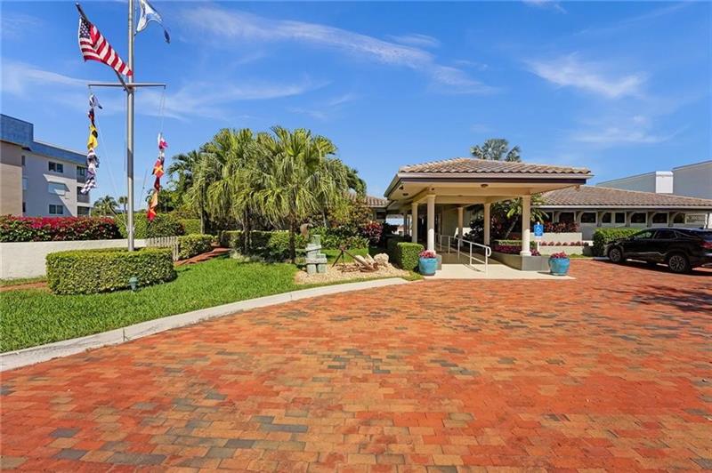 240 Captains Walk Delray Beach FL 33483