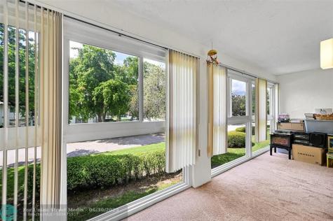 1204 Bahama Bend Coconut Creek FL 33066