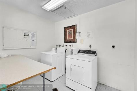 1204 Bahama Bend Coconut Creek FL 33066