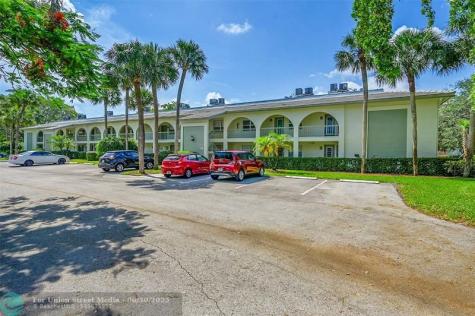 1204 Bahama Bend Coconut Creek FL 33066