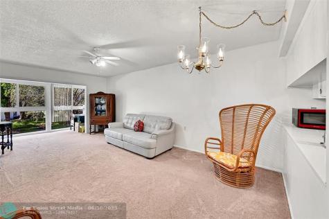 1204 Bahama Bend Coconut Creek FL 33066