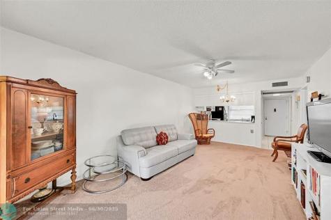 1204 Bahama Bend Coconut Creek FL 33066