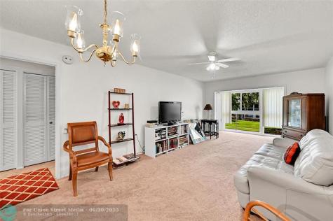 1204 Bahama Bend Coconut Creek FL 33066