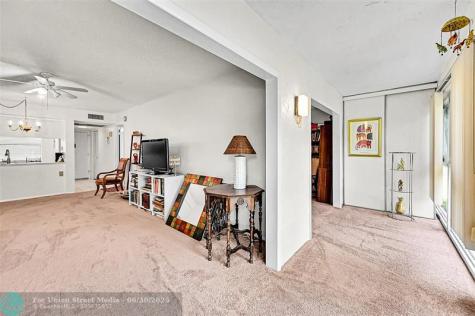 1204 Bahama Bend Coconut Creek FL 33066