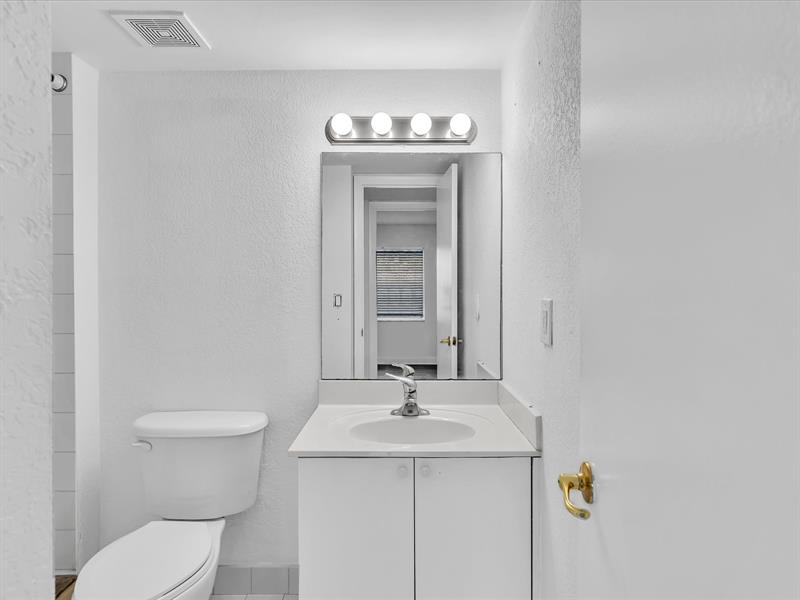 4255 N University Drive Sunrise FL 33351