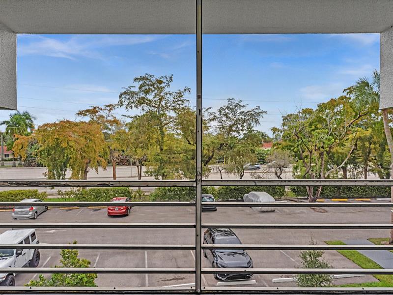 4255 N University Drive Sunrise FL 33351