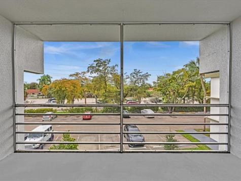 4255 N University Drive Sunrise FL 33351