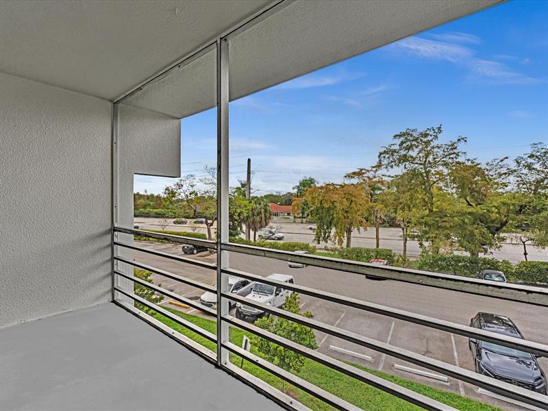 4255 N University Drive Sunrise FL 33351