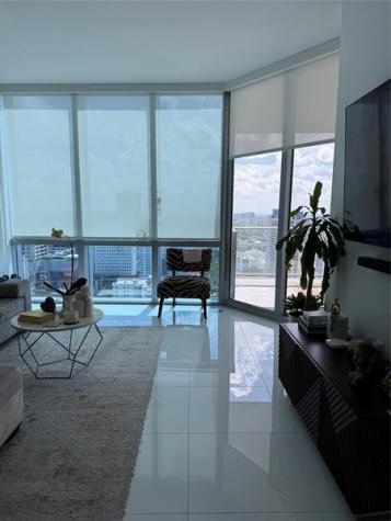 851 NE 1st Avenue Miami FL 33132