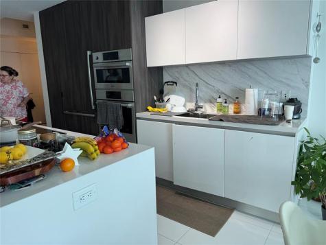 851 NE 1st Avenue Miami FL 33132