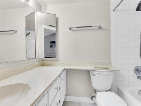 7579 NW 79th Avenue Tamarac FL 33321