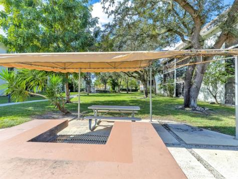 7579 NW 79th Avenue Tamarac FL 33321