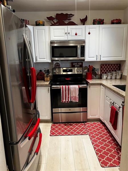 2734 NE 27th Court Lighthouse Point FL 33064