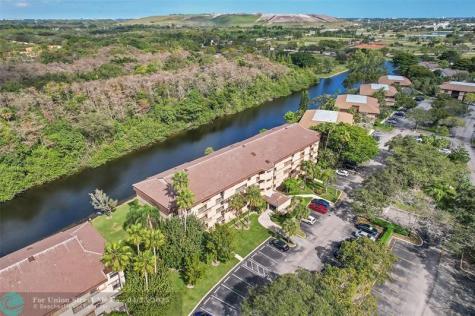 2660 N Carambola Circle Coconut Creek FL 33066