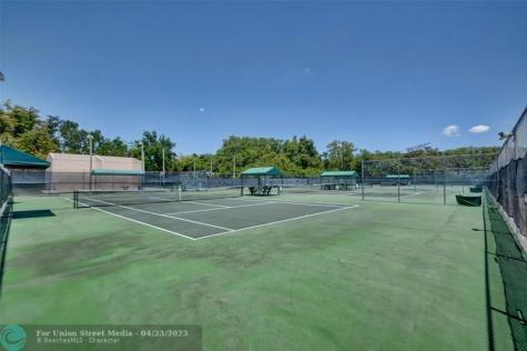 2660 N Carambola Circle Coconut Creek FL 33066