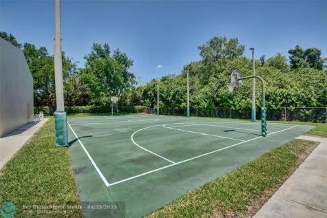 2660 N Carambola Circle Coconut Creek FL 33066